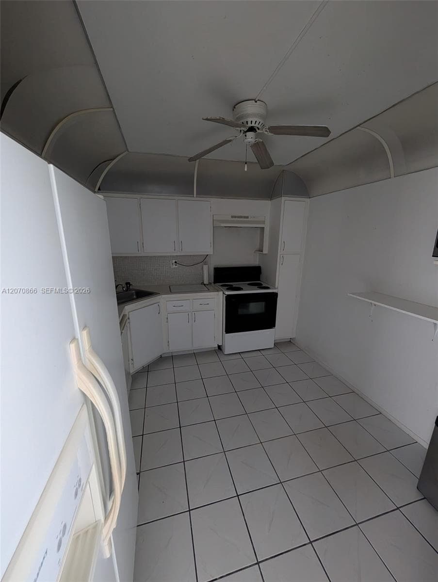 COMMODORE PLAZA CONDO · #1903 in Aventura - Photo 11