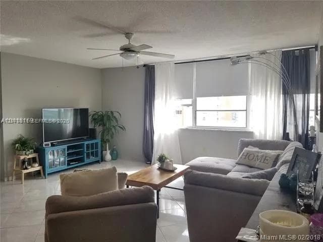BUCKLEY TOWERS CONDO - EA · #1215W in Miami - Photo 8