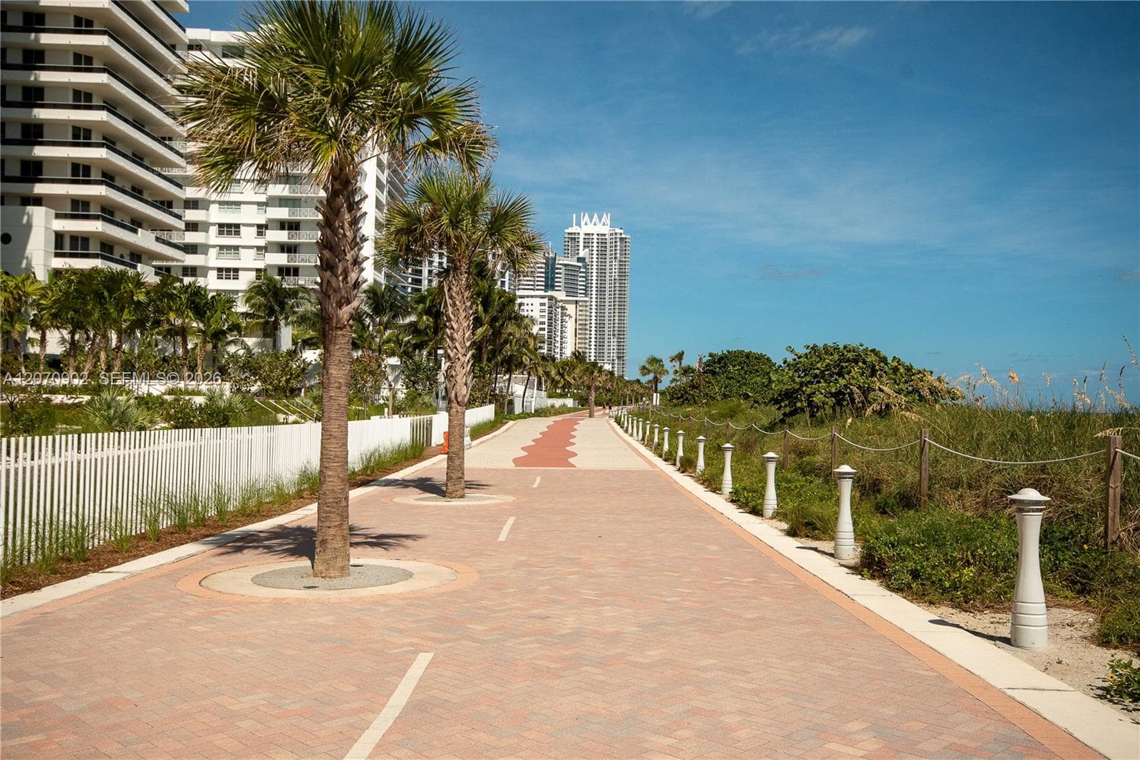 LEXCELLENCE CONDO · #703 in Miami Beach - Photo 37