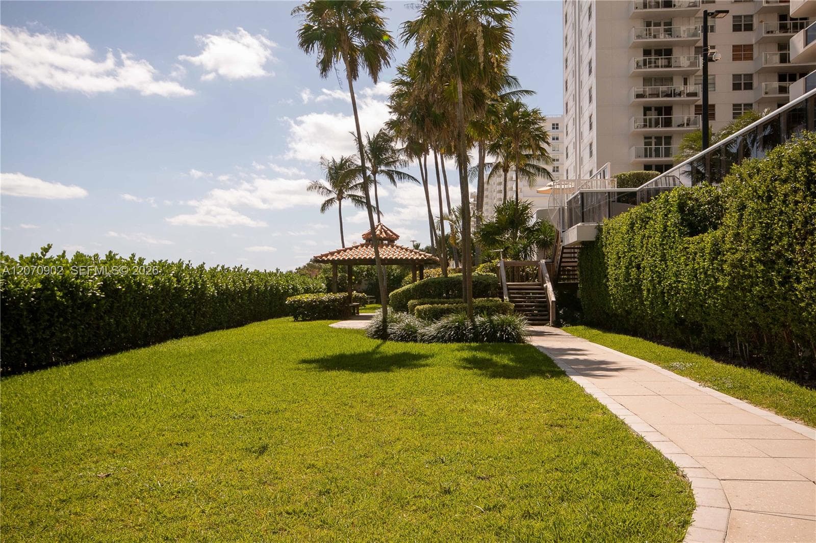LEXCELLENCE CONDO · #703 in Miami Beach - Photo 39