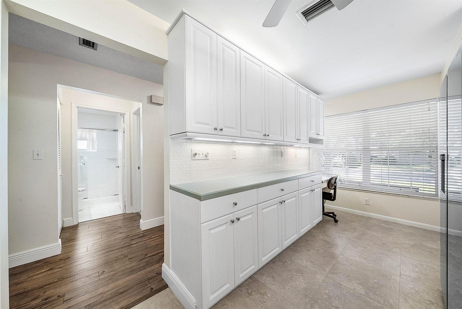 006-241DelRioBoulevard-BocaRaton-FL-3343
