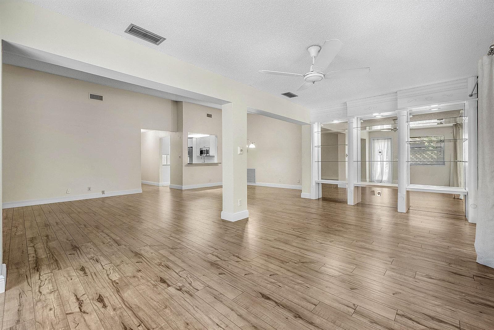 015-241DelRioBoulevard-BocaRaton-FL-3343