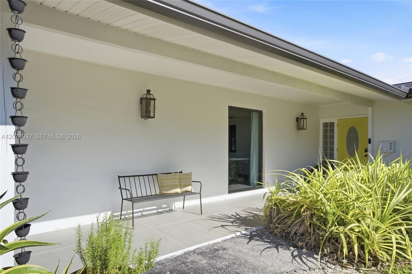 9780 Bel Aire Dr photo 4