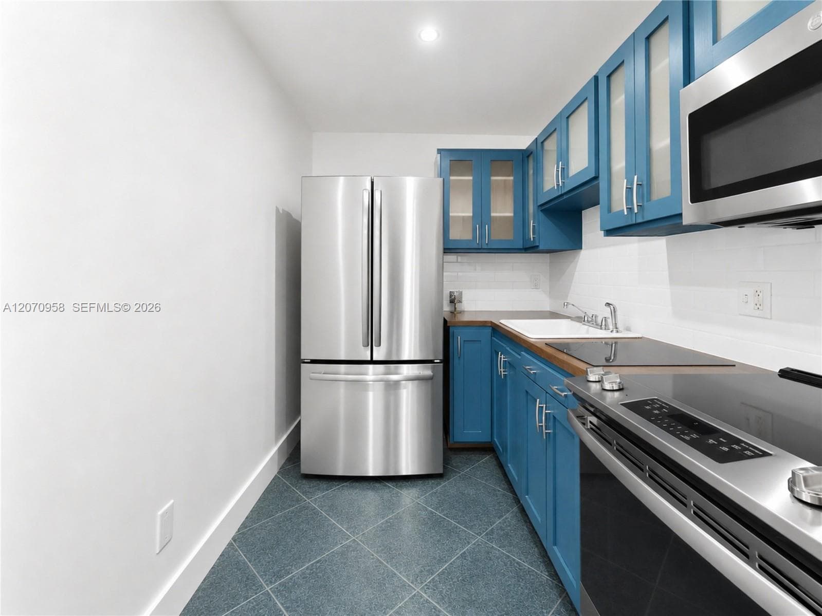 SUMMIT CHASE CONDO · #102 in Miami - Photo 6