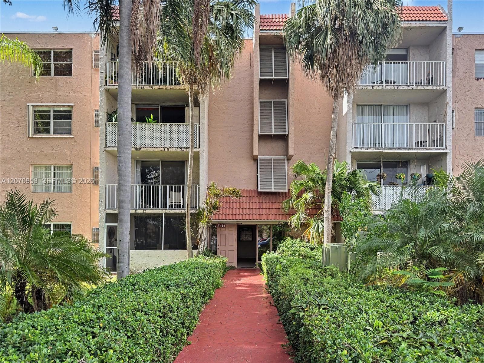 SUMMIT CHASE CONDO · #102 in Miami - Photo 22