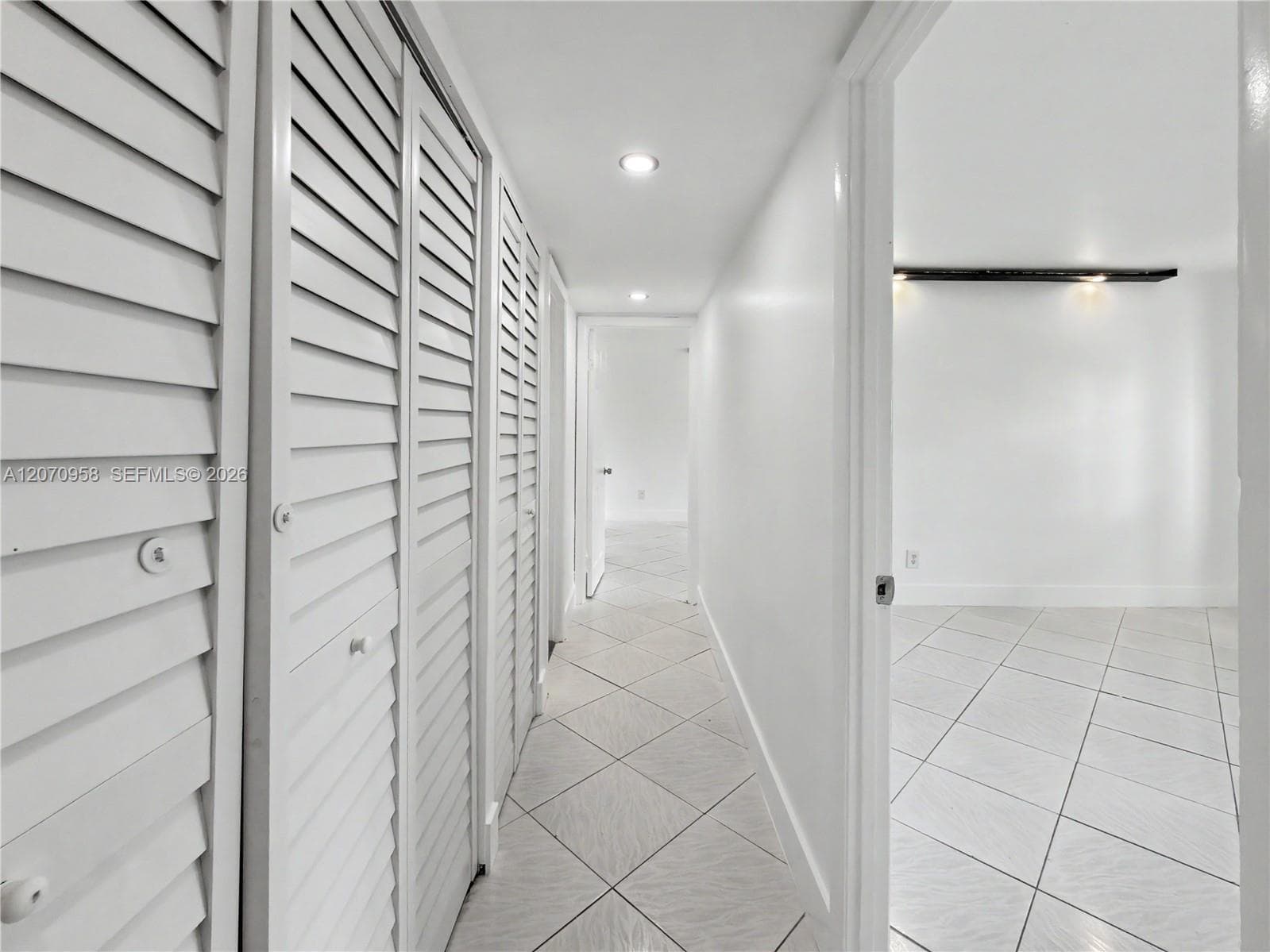 SUMMIT CHASE CONDO · #102 in Miami - Photo 8
