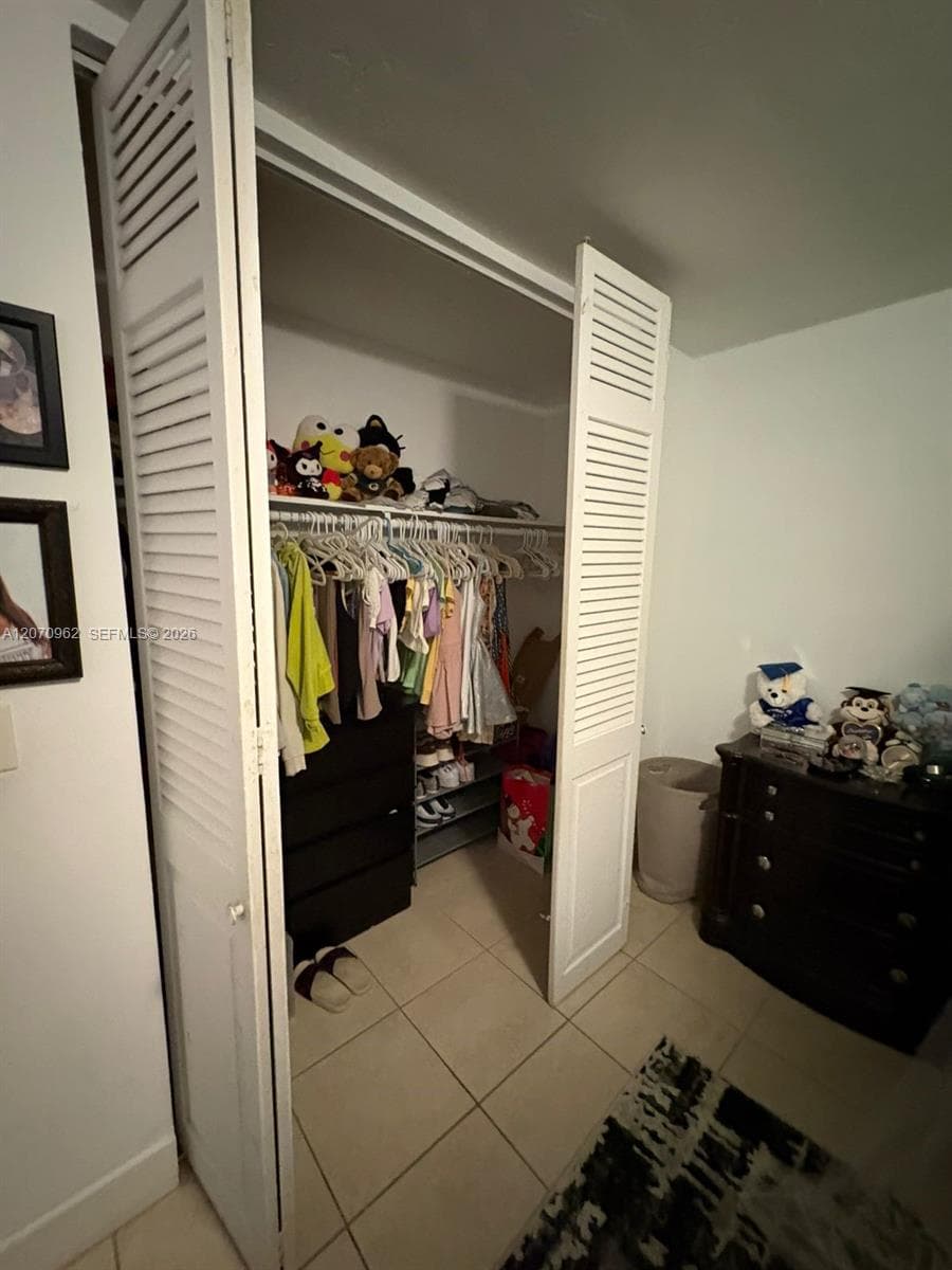 SUTTON HOUSE CONDO · #14 in North Miami - Photo 8