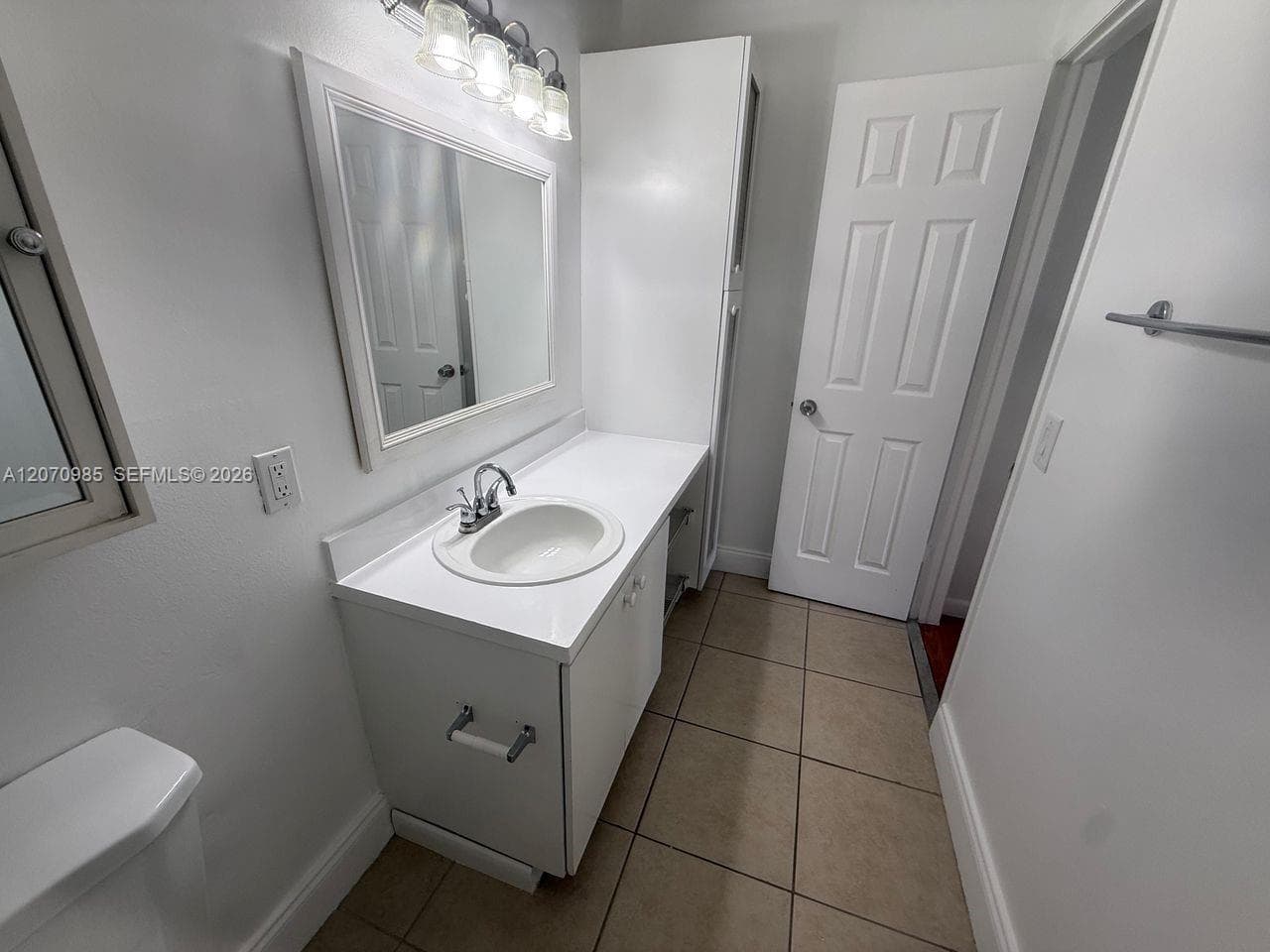 THE MEADOWS LAKE NORTH CO · #229B in Miami - Photo 17