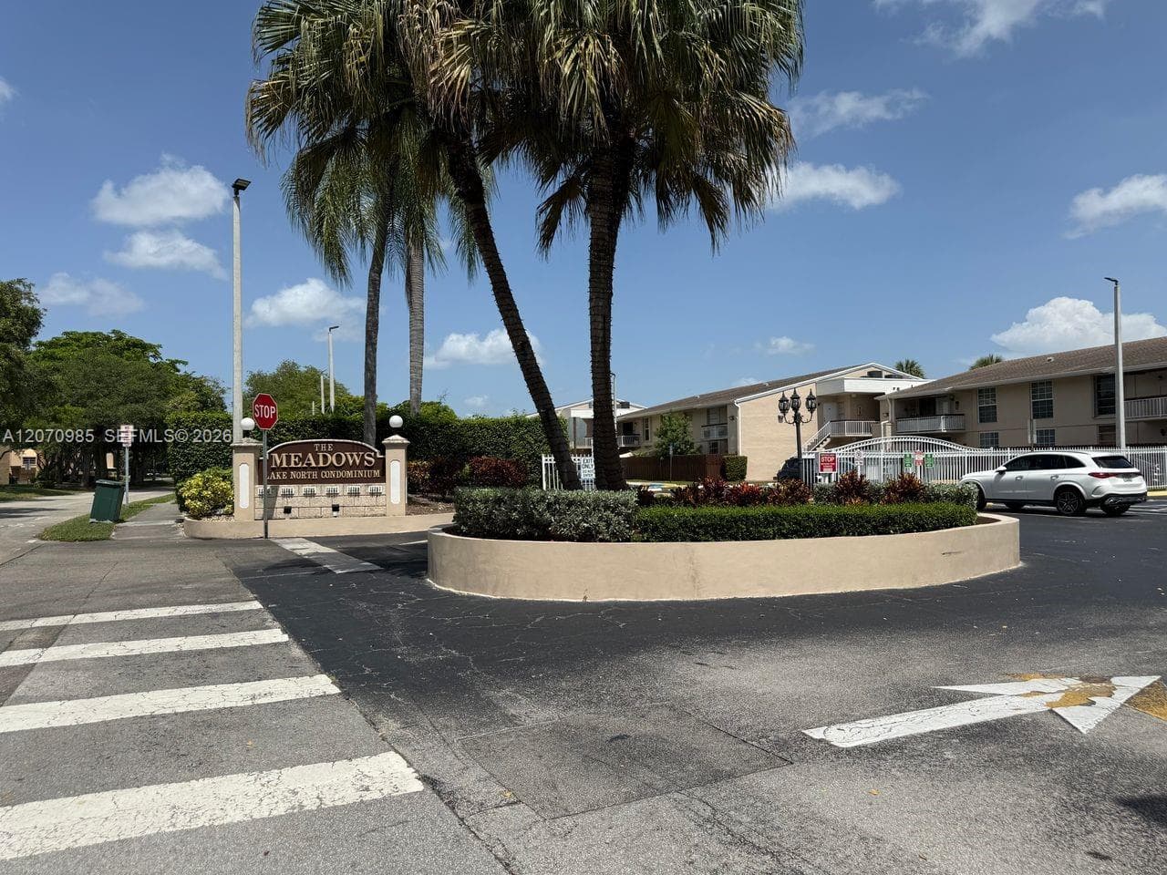 THE MEADOWS LAKE NORTH CO · #229B in Miami - Photo 3