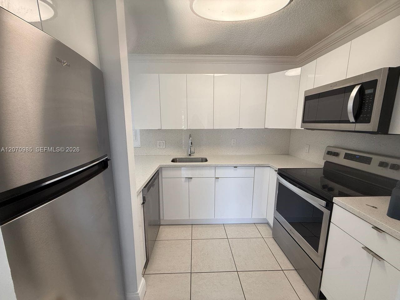 THE MEADOWS LAKE NORTH CO · #229B in Miami - Photo 1