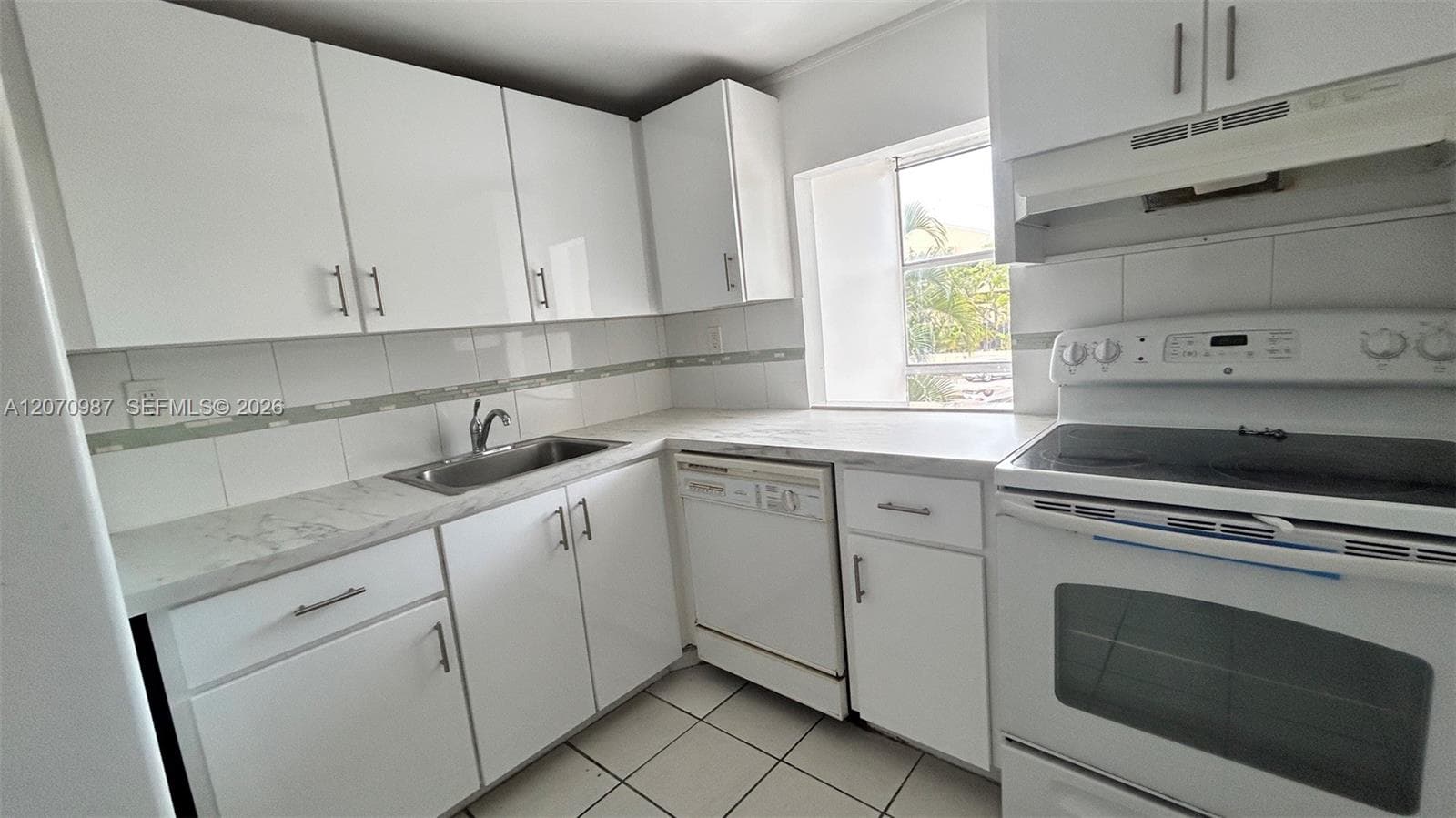 AVILA SOUTH CONDO · #228 in Sunny Isles Beach - Photo 17