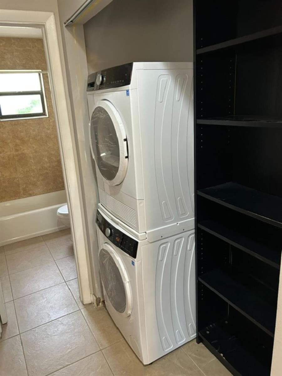 in-unit washer & dryer