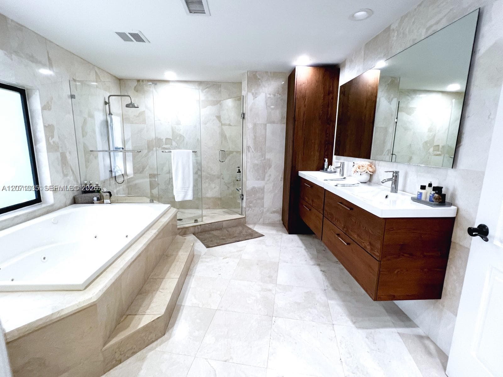 Bathroom #1