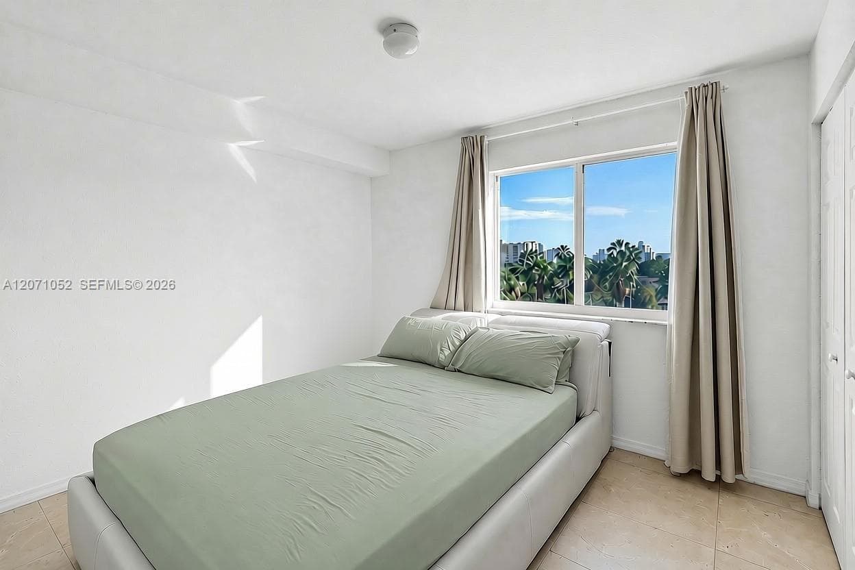 SEYBOLD POINTE CONDO · #607 in Miami - Photo 10