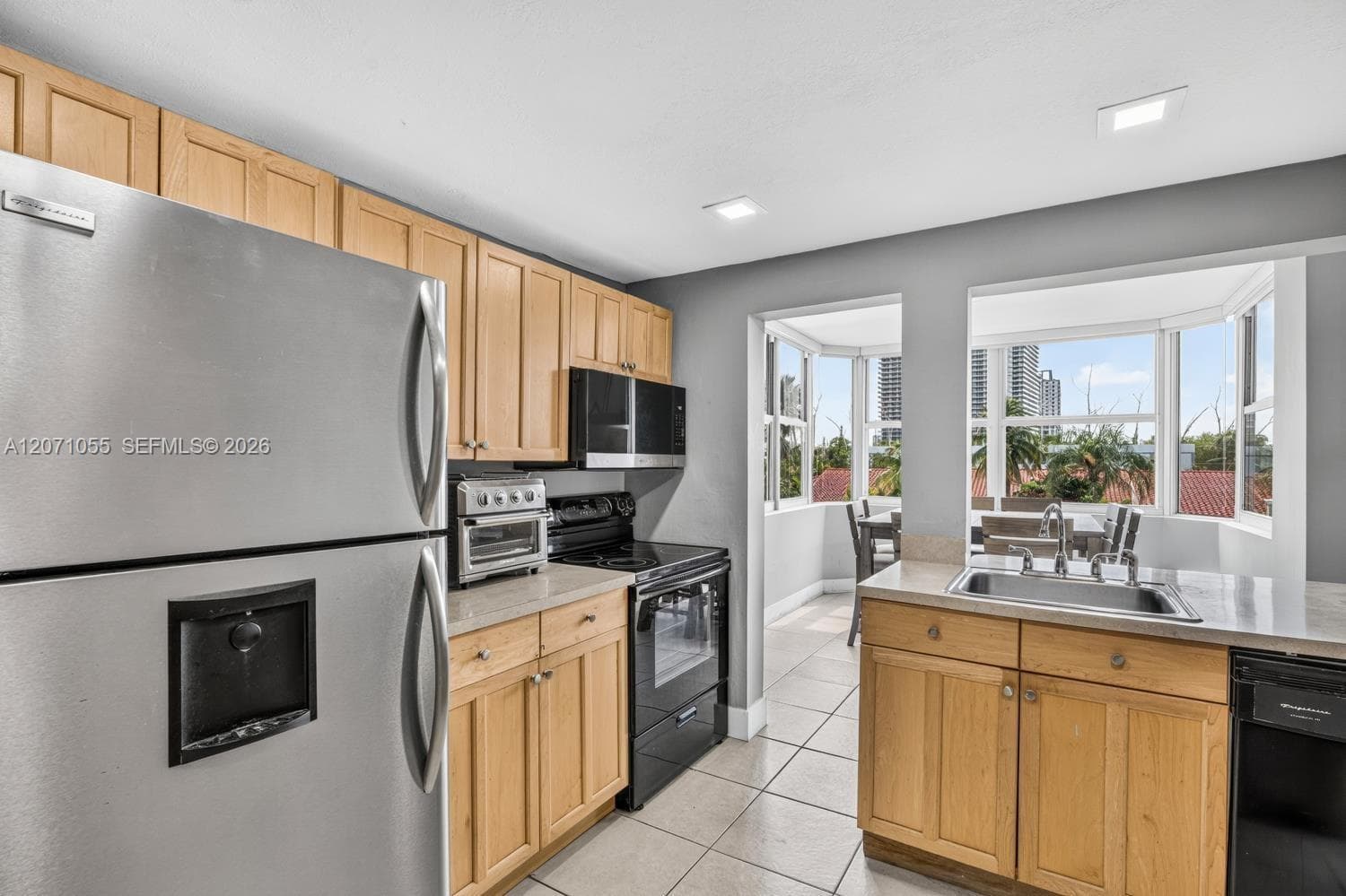REEF WEST CONDO · #4E in North Miami Beach - Photo 13