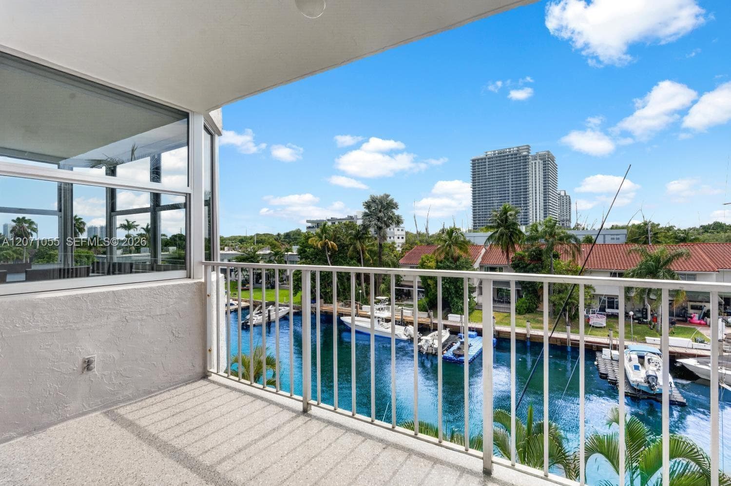 REEF WEST CONDO · #4E in North Miami Beach - Photo 1