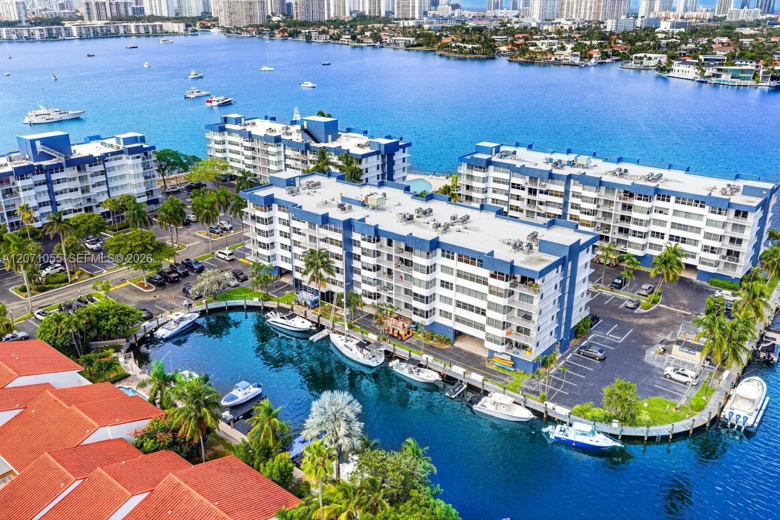 REEF WEST CONDO · #4E in North Miami Beach - Photo 28