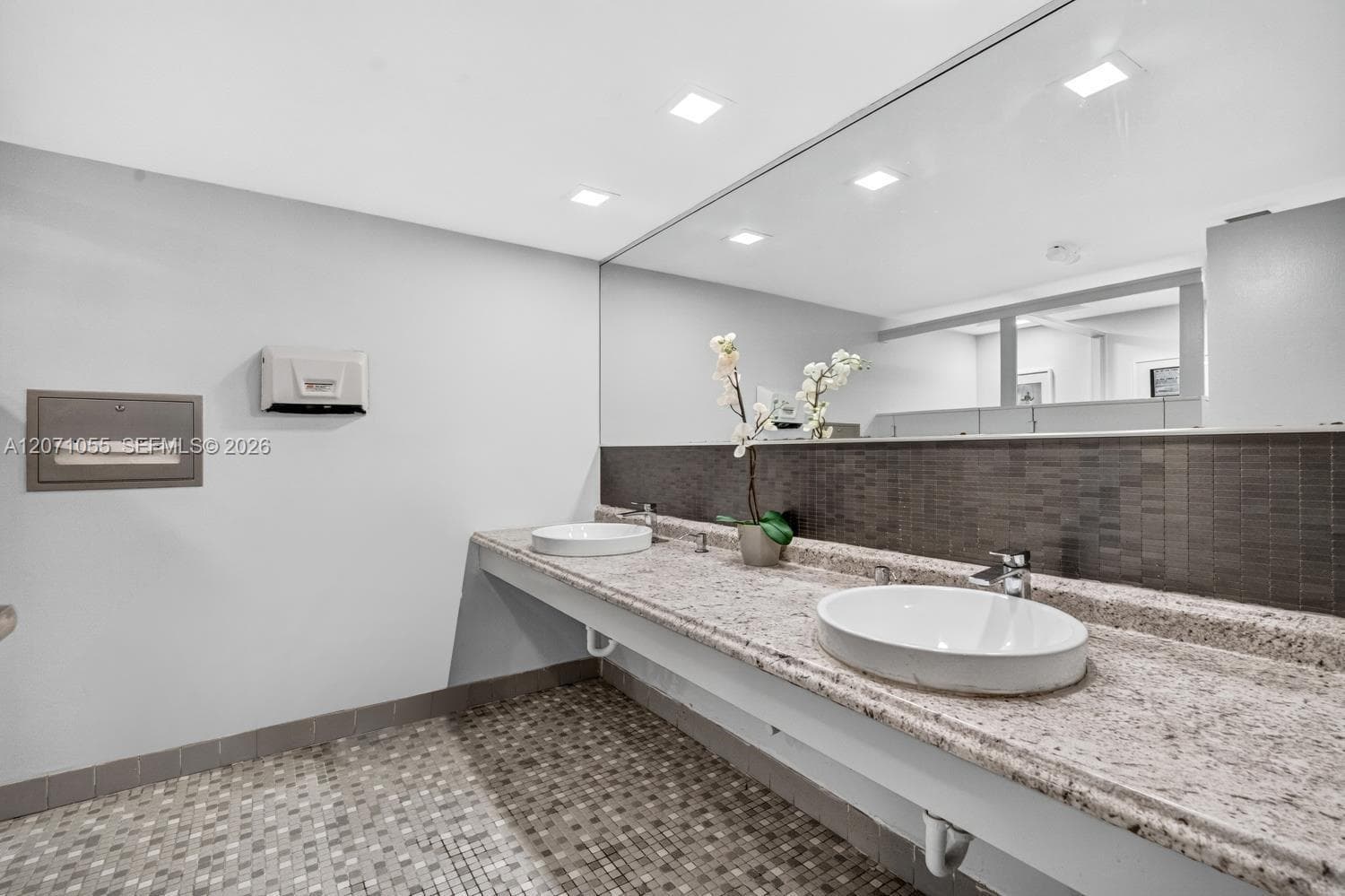 REEF WEST CONDO · #4E in North Miami Beach - Photo 41