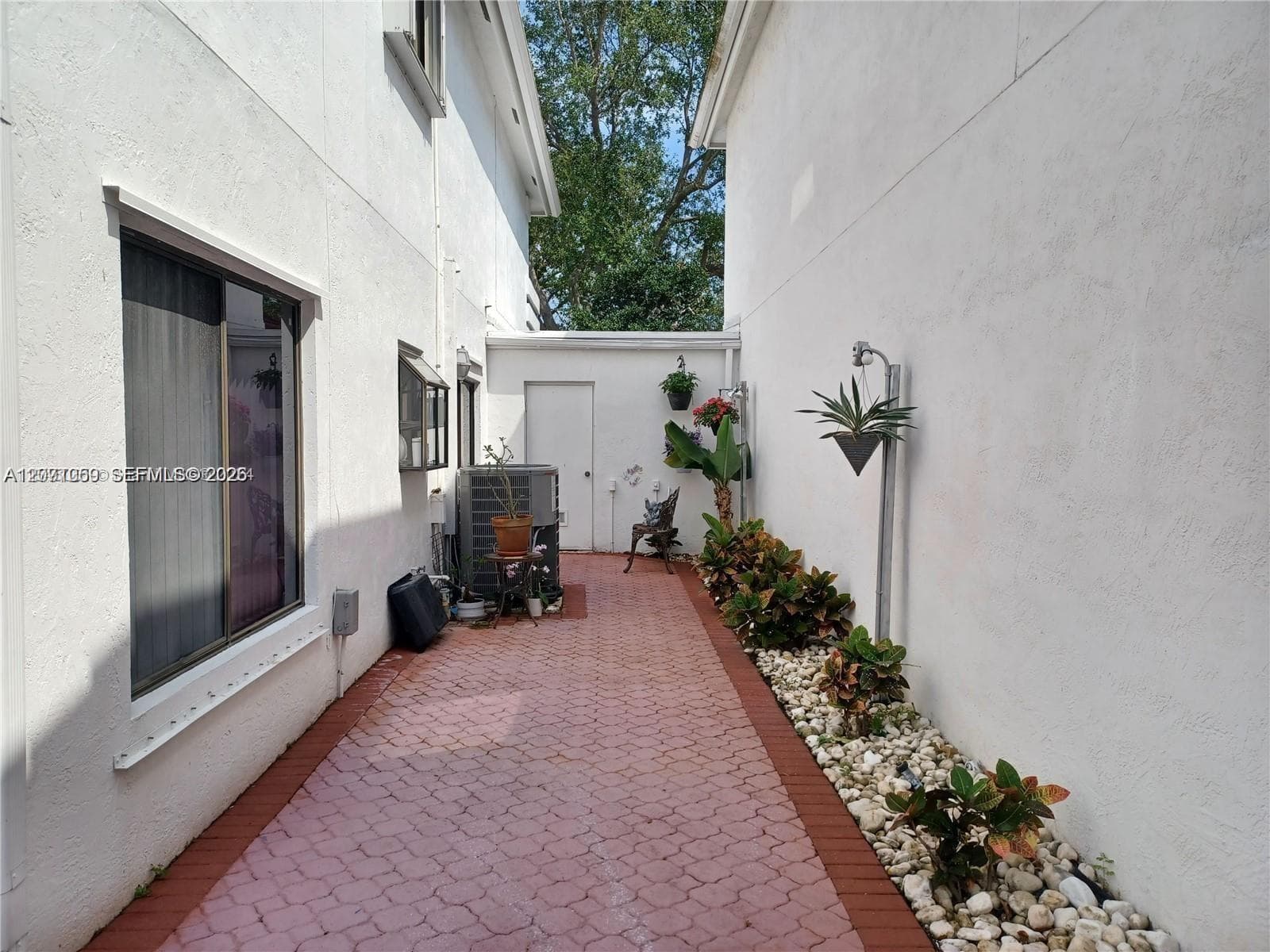 21722 Cromwell Cir photo 25