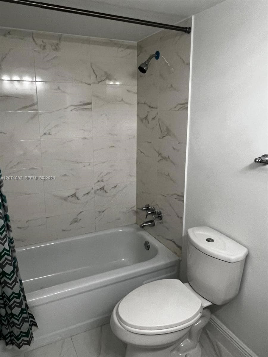 DESOTO PARK CONDO · #508 in Hallandale Beach - Photo 4