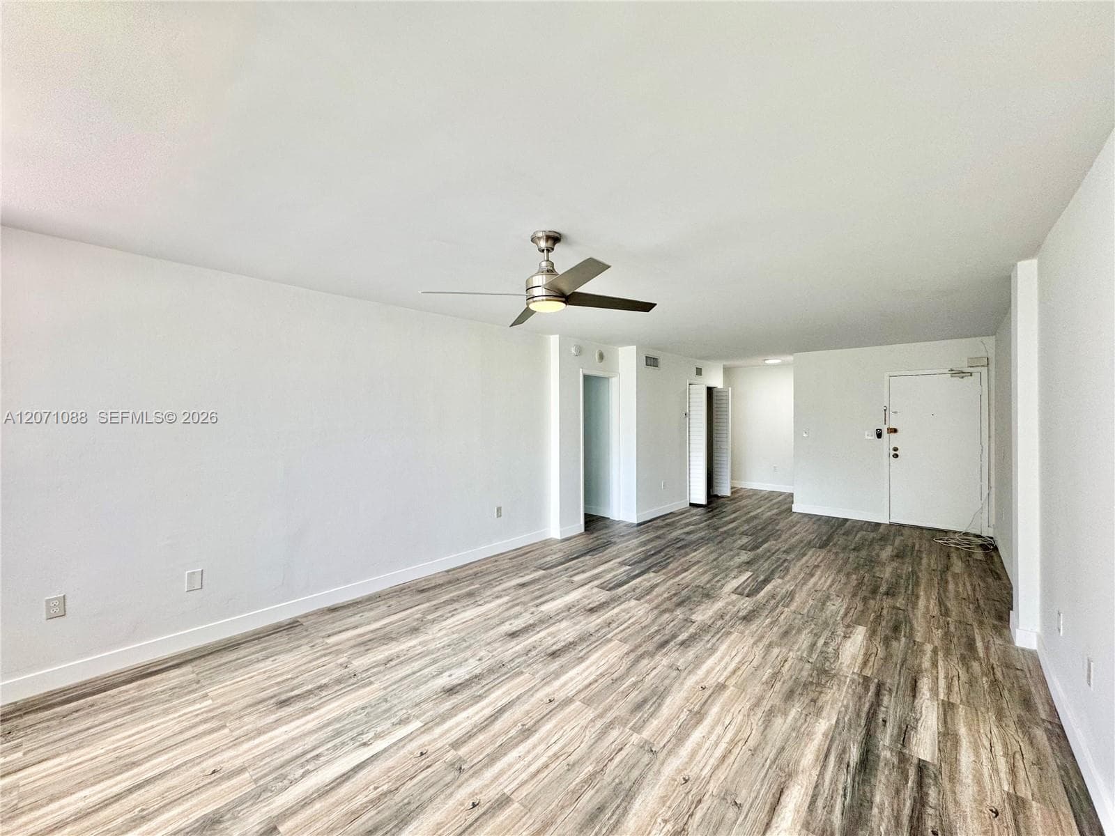 JAMES CENTRAL TOWERS COND · #301 in Miami Beach - Photo 4