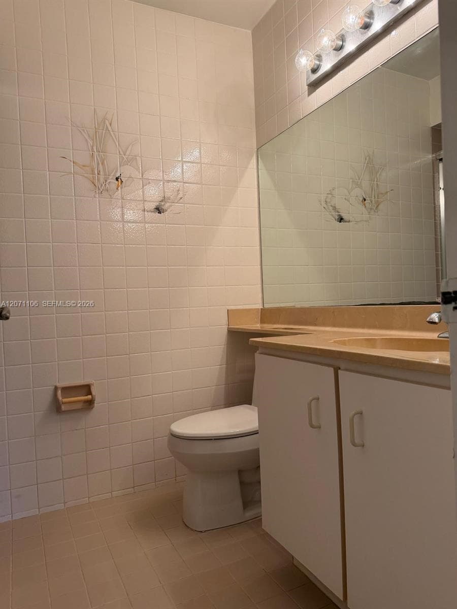 MONTEREY VILLAGE-ONE COND · #201-3 in Miami - Photo 30