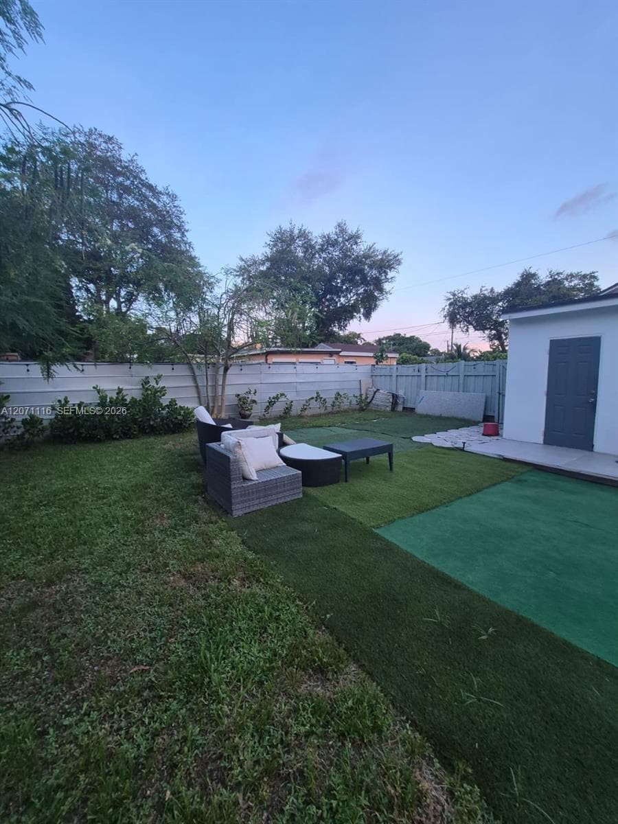 1137 NW 55th St photo 5