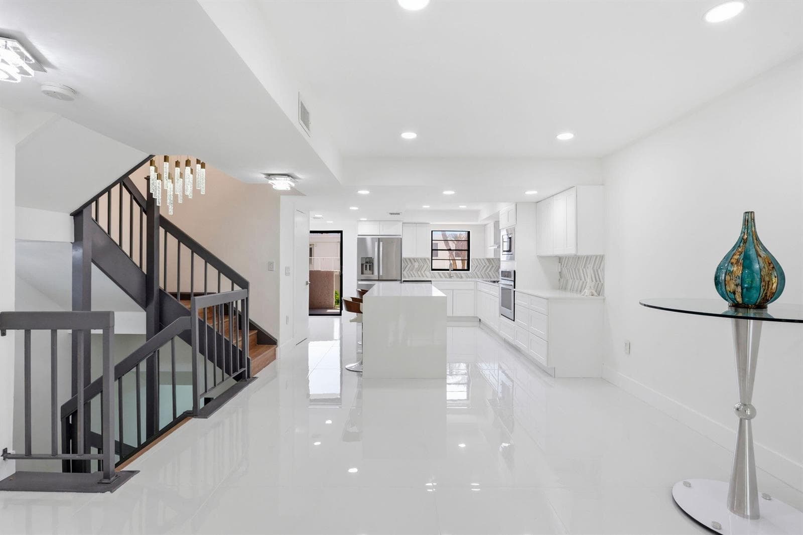 Living area/Stairs