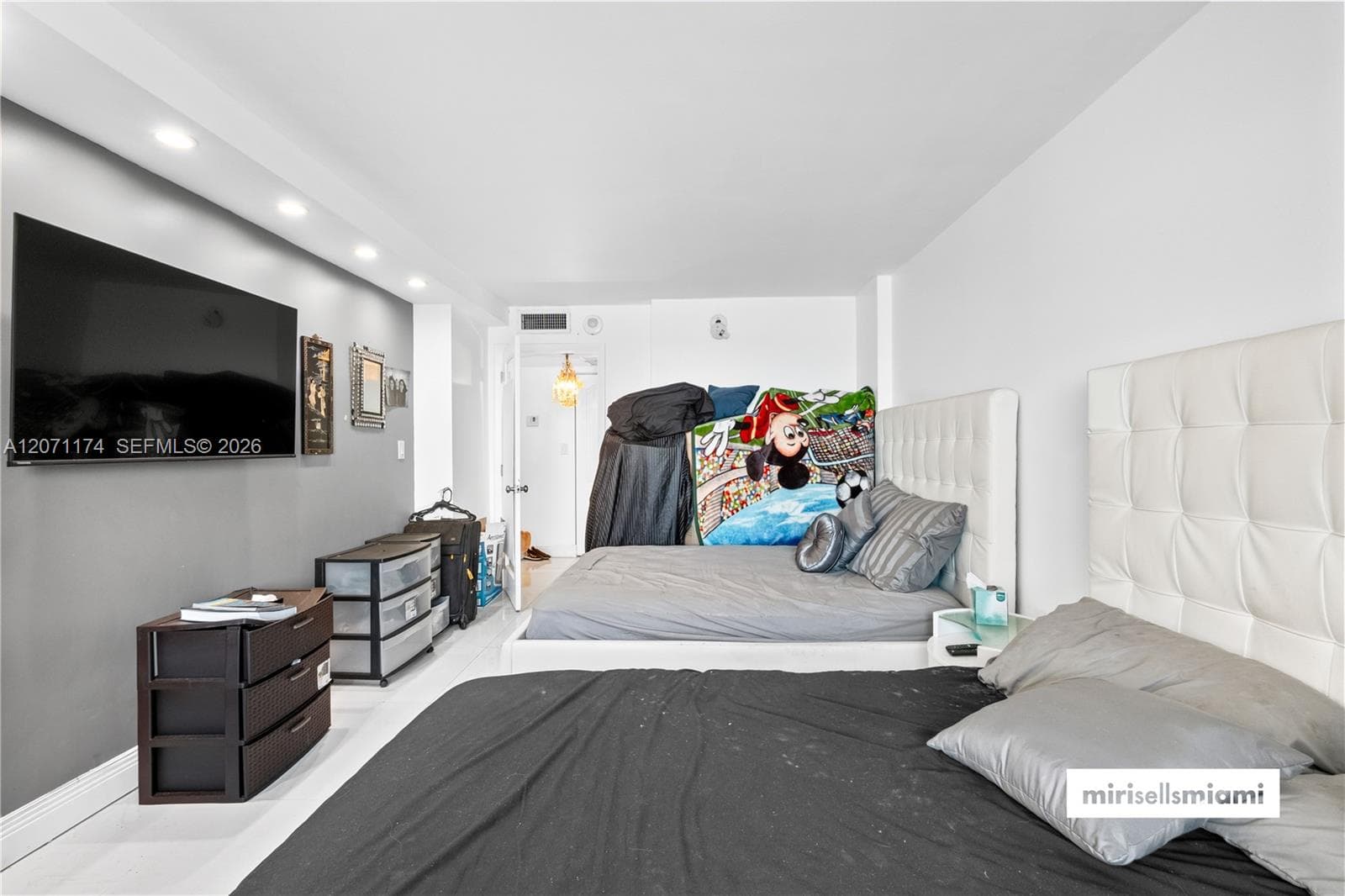 WINSTON TOWERS 500 · #1901 in Sunny Isles Beach - Photo 11