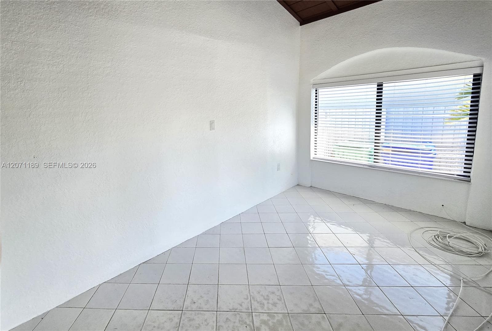 1855 SW 16th Ter photo 8