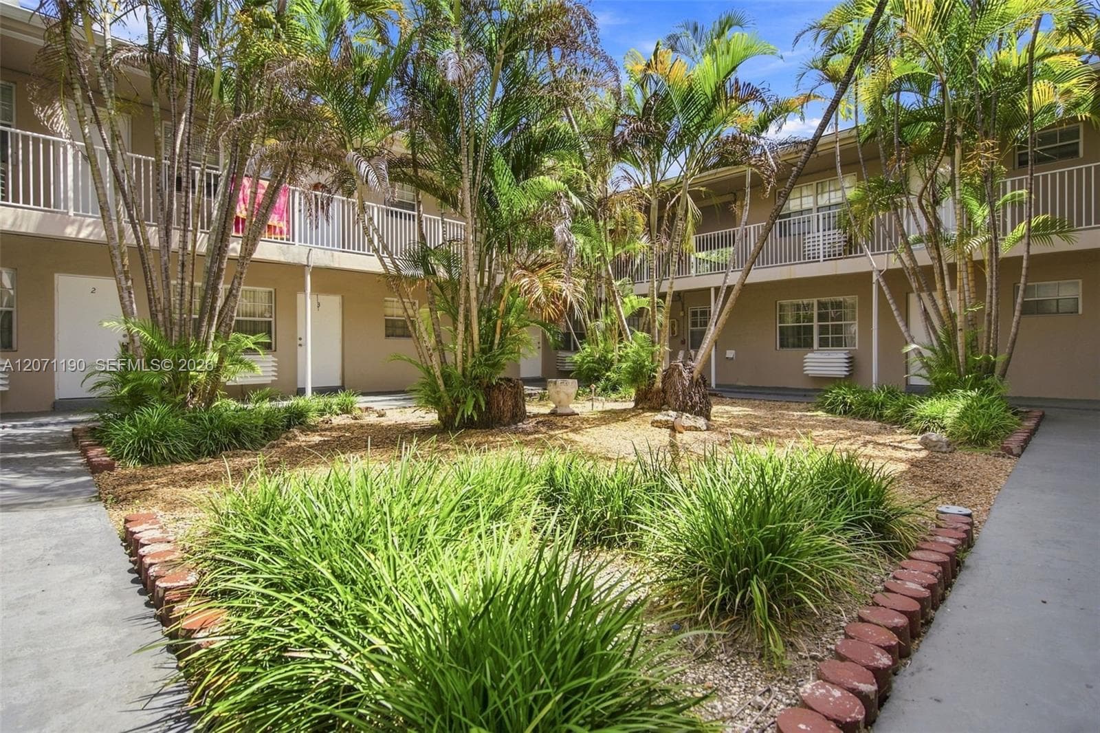 Santona Condo · #C6 in Coral Gables - Photo 2