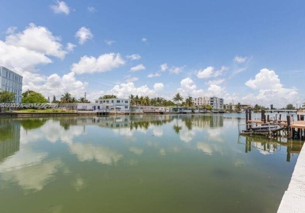 HAYNSWORTH BEACH SUB · #21 in Miami Beach - Photo 2