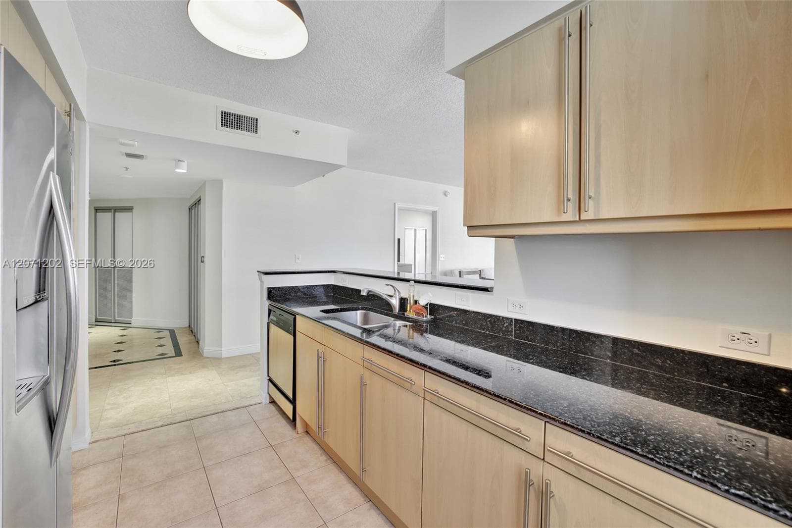 2080 OCEAN DRIVE CONDO · #1102 in Hallandale Beach - Photo 14