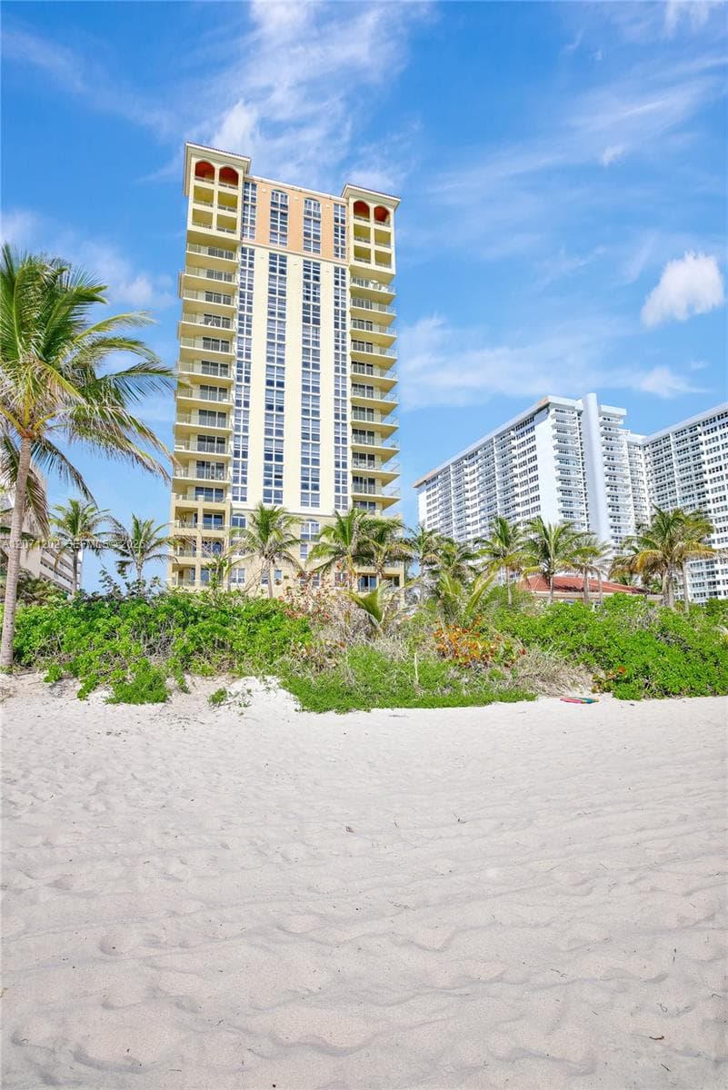 2080 OCEAN DRIVE CONDO · #1102 in Hallandale Beach - Photo 45