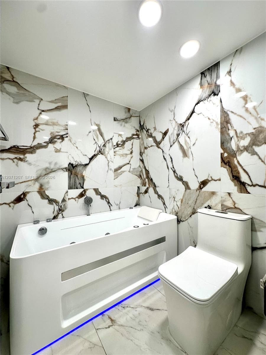CEDAR GLENN · #205E in Miami - Photo 24