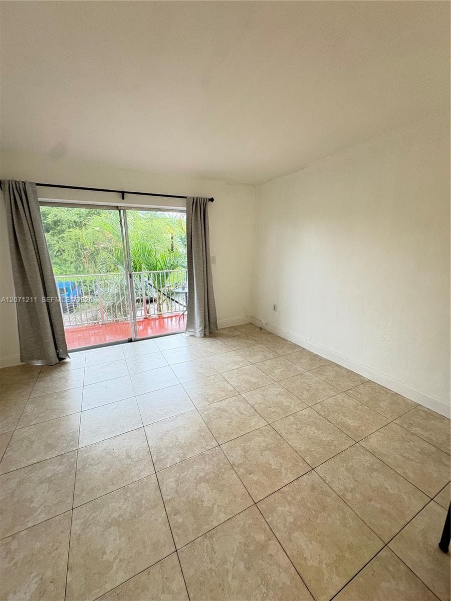 SILVER PALMS AT DADELAND · #207N in Miami - Photo 7