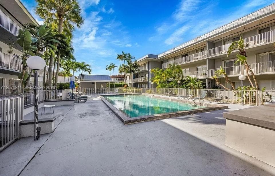 SILVER PALMS AT DADELAND · #207N in Miami - Photo 14