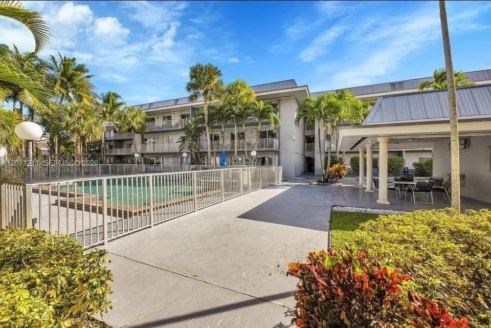 SILVER PALMS AT DADELAND · #207N in Miami - Photo 15
