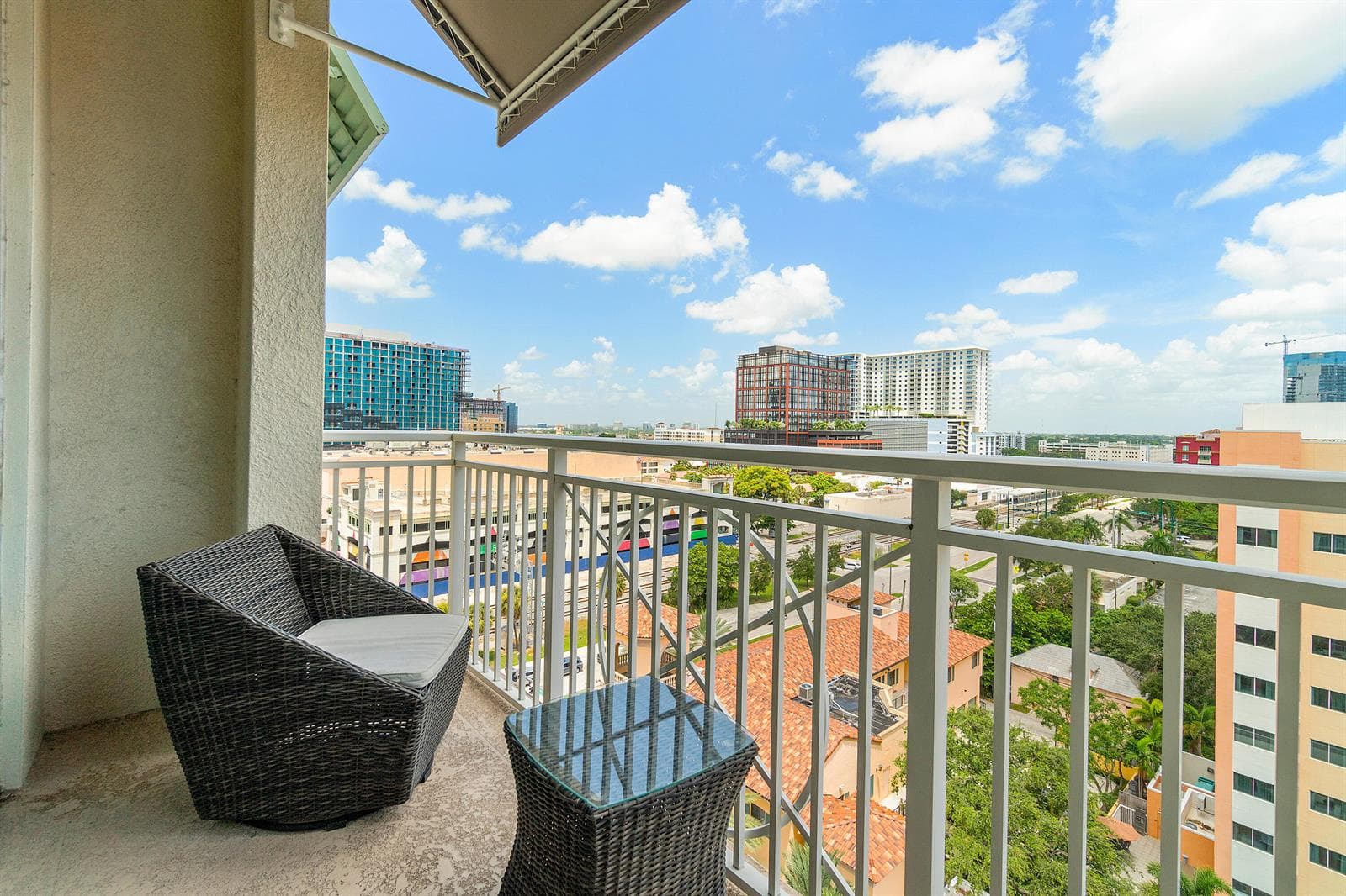 025-480HibiscusStreet-WestPalmBeach-FL-3