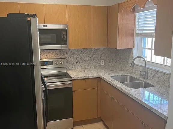 2645 SW 33rd Ave photo 5