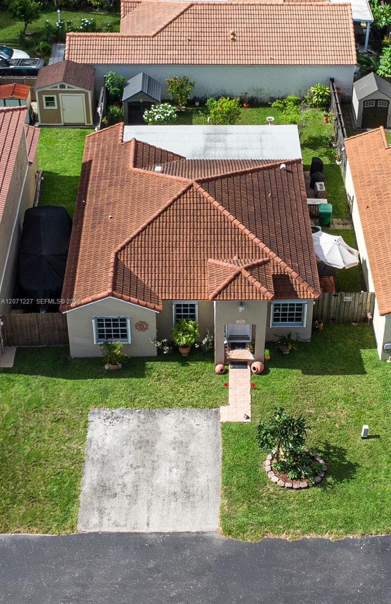 12916 SW 150th Ter photo 4