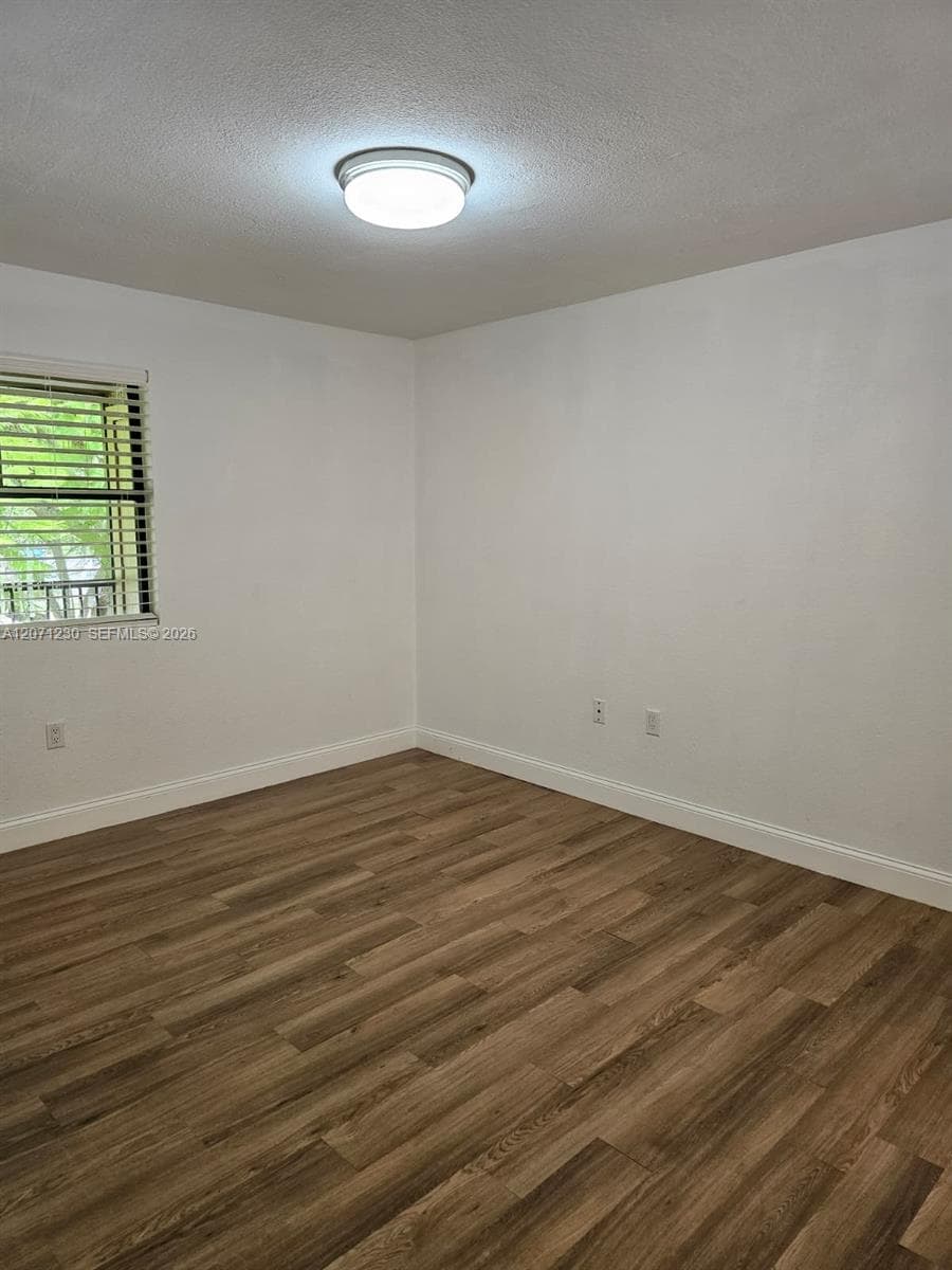 BISCAYNE BEACH CLUB CONDO · #7210 in Miami - Photo 17