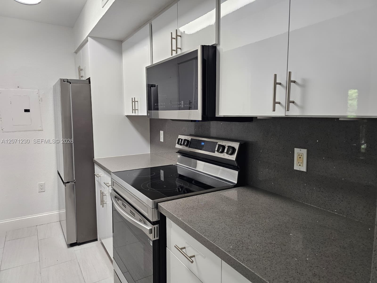 BISCAYNE BEACH CLUB CONDO · #7210 in Miami - Photo 24