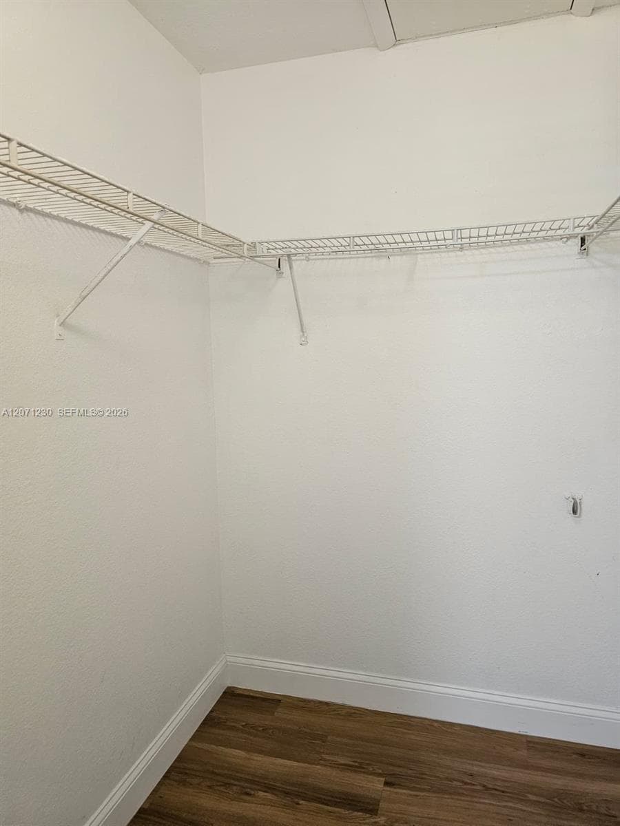 BISCAYNE BEACH CLUB CONDO · #7210 in Miami - Photo 15