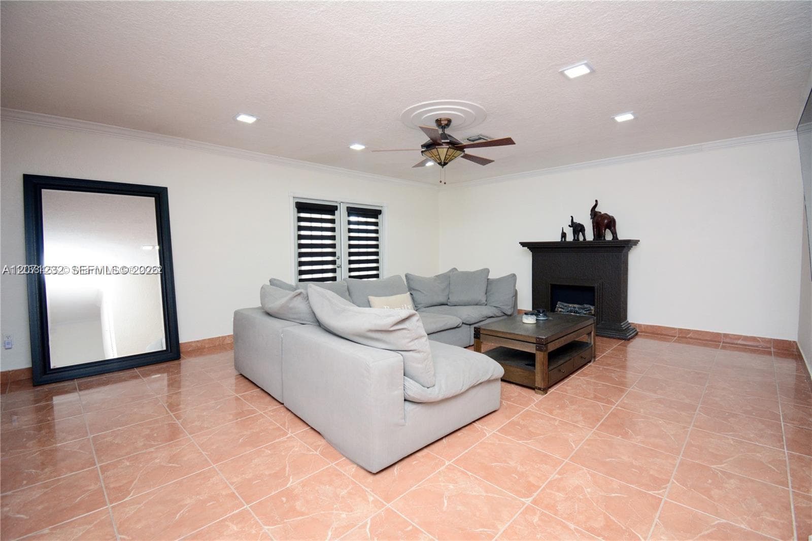 10301 SW 199th St photo 4