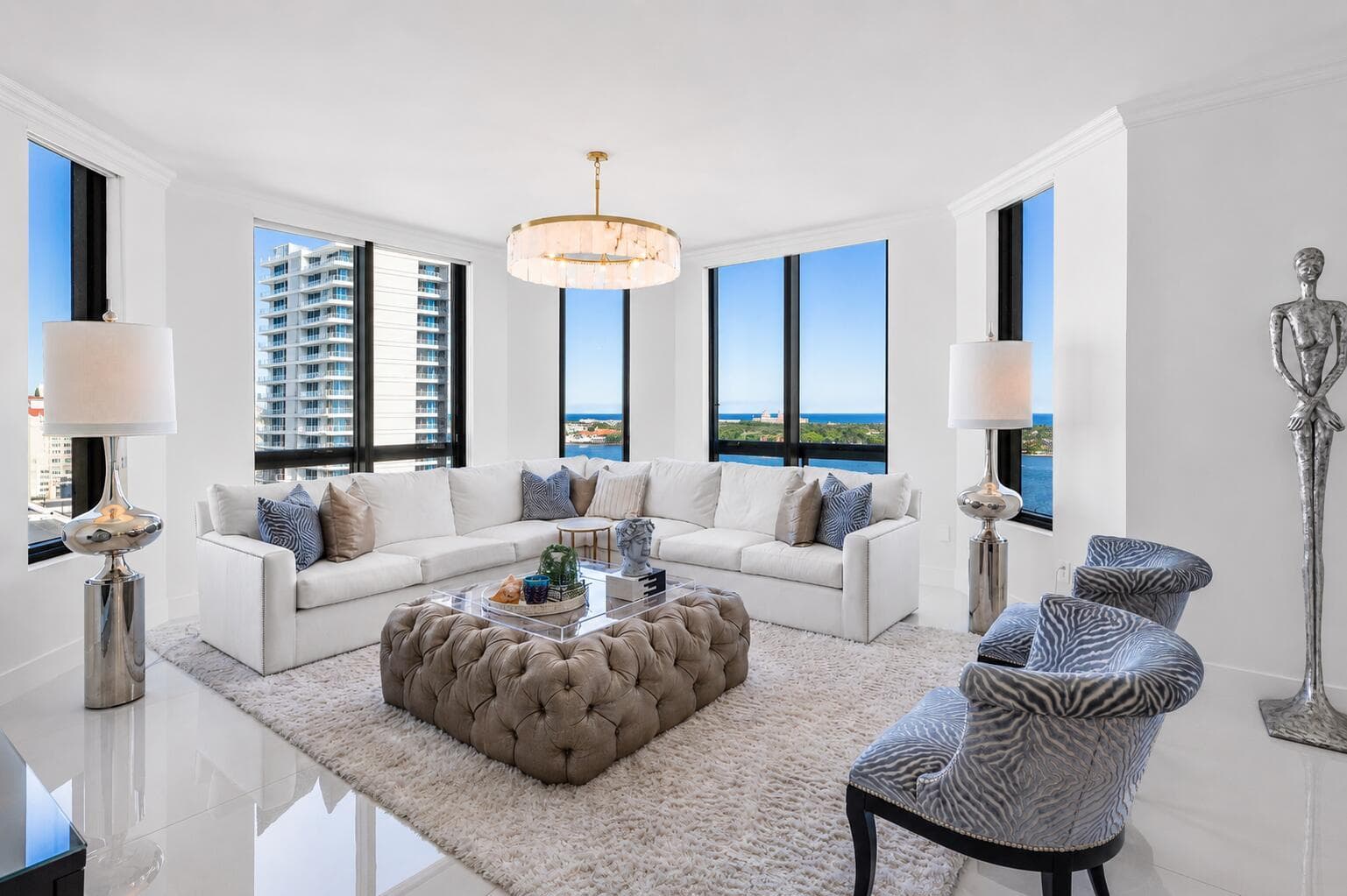 Living Room w Expansive Water Views