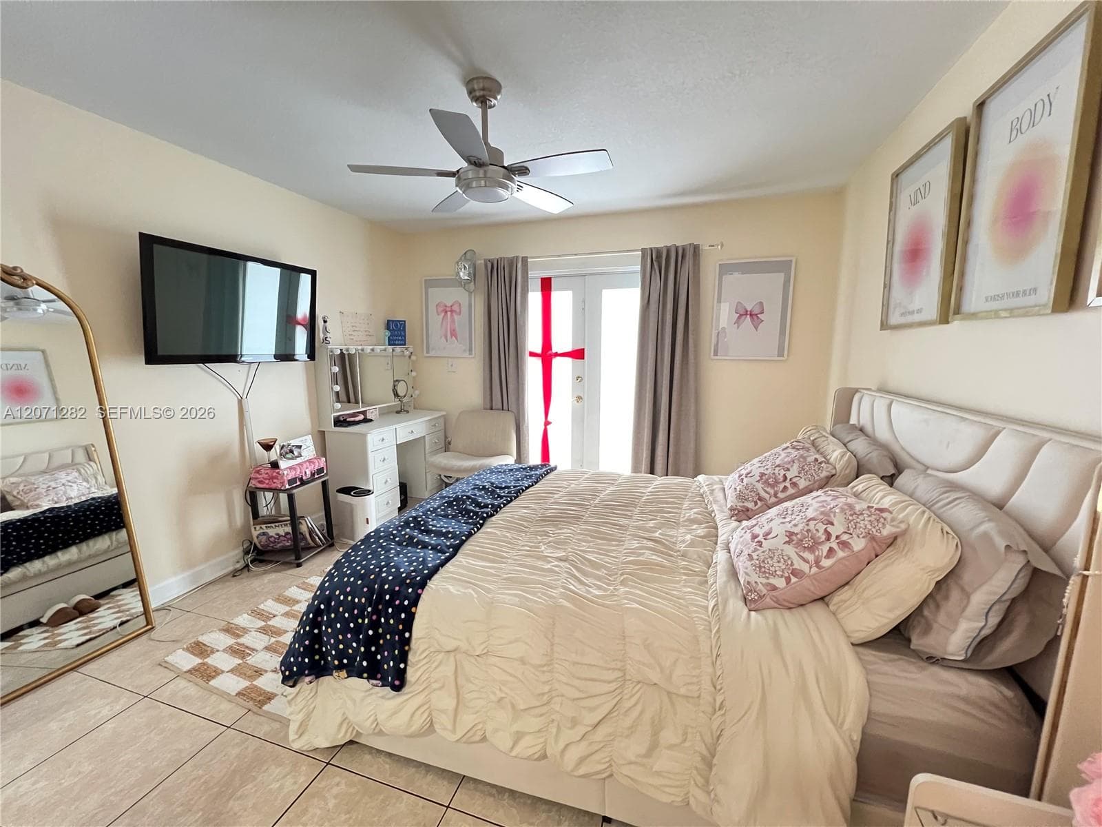 Downstairs bedroom with private entrance