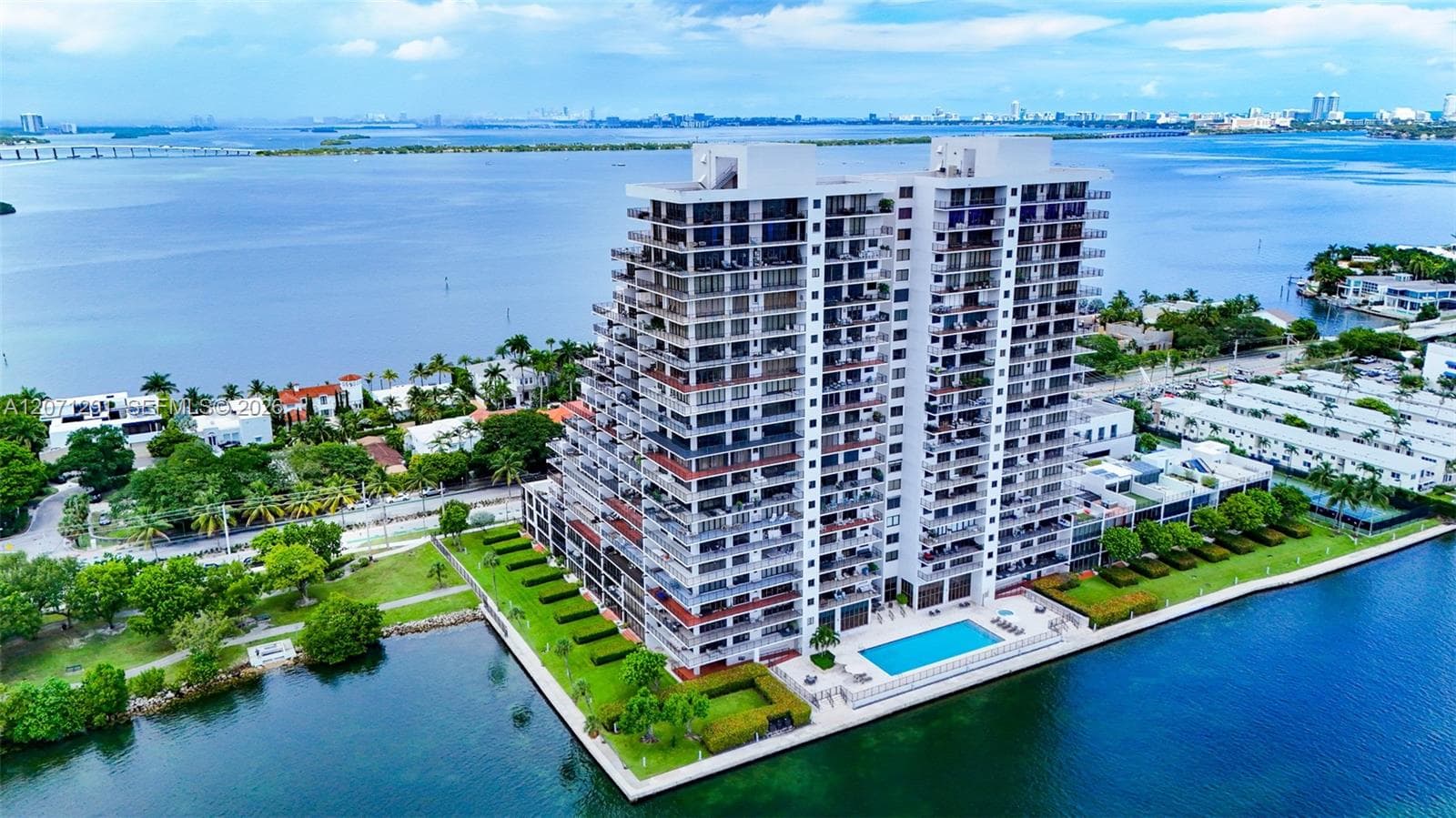1000 Venetian Way · #1108 in Miami - Photo 36