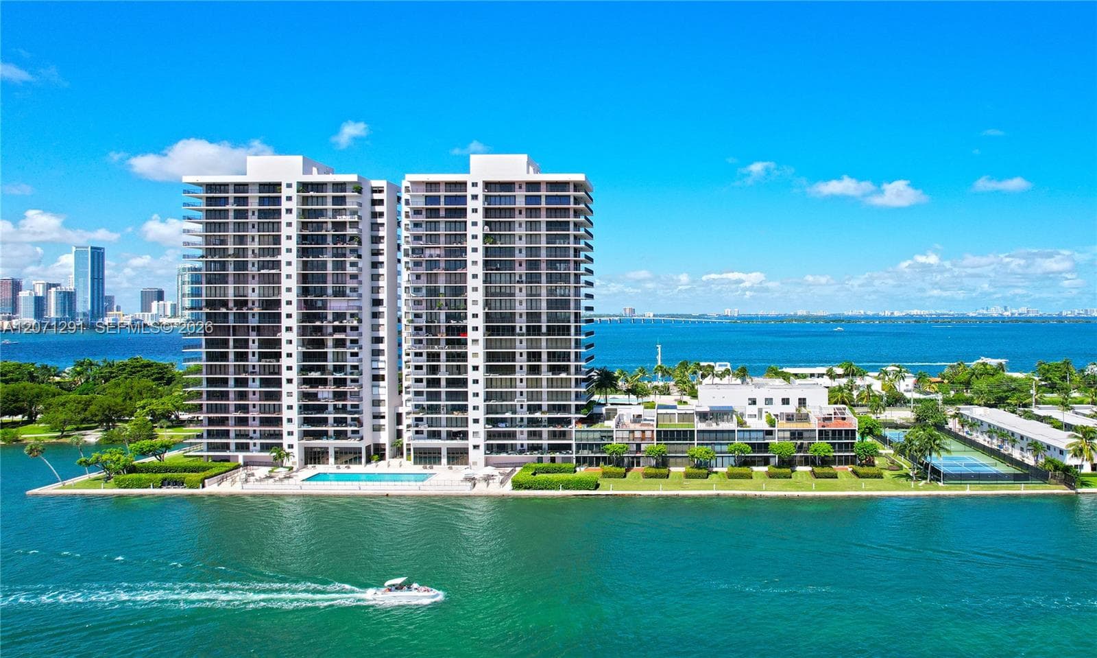 1000 Venetian Way · #1108 in Miami - Photo 30
