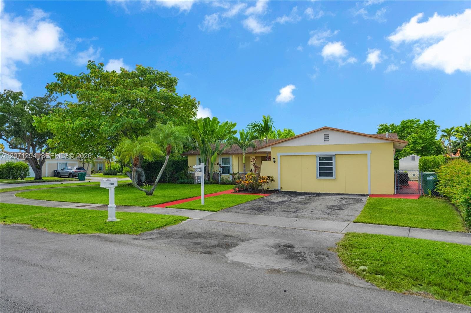 12900 SW 81st St photo 3
